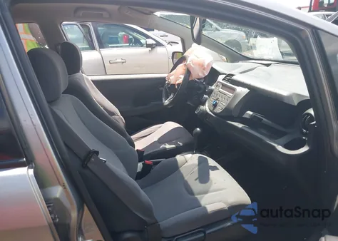 2010 Honda Fit from USA, damaged, VIN JHMGE8H2XAC034692